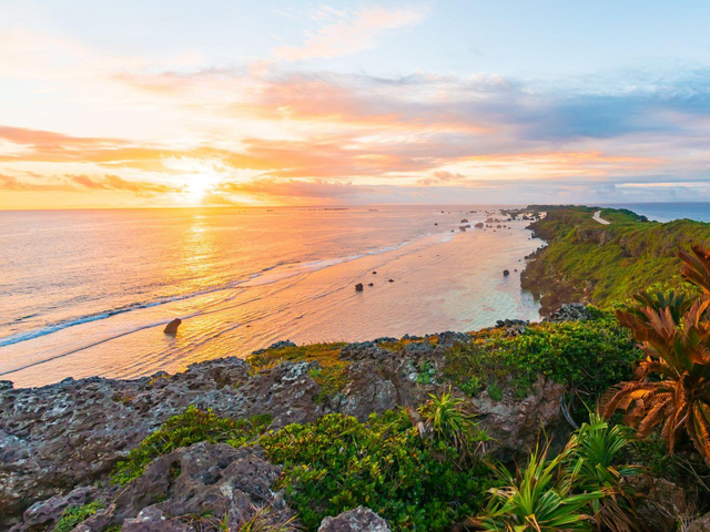 Sonnenuntergang auf Okinawa, Japan Reisen