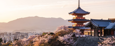 Sonnenuntergang in Kyoto, Japan Rundreise